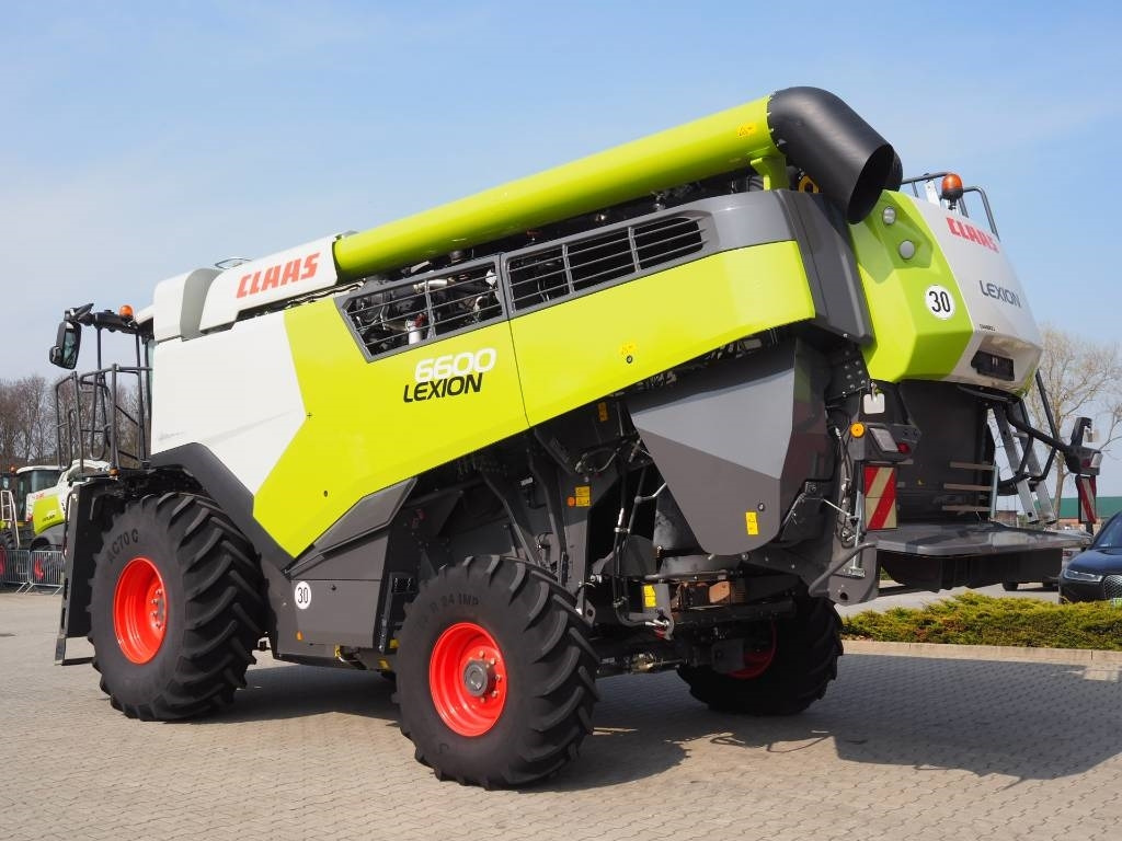 Claas Lexion 6600 GPS - without header - Combină de recoltat cereale: Foto 2 Claas Lexion 6600 GPS - without header - Combină de recoltat cereale: Foto 2