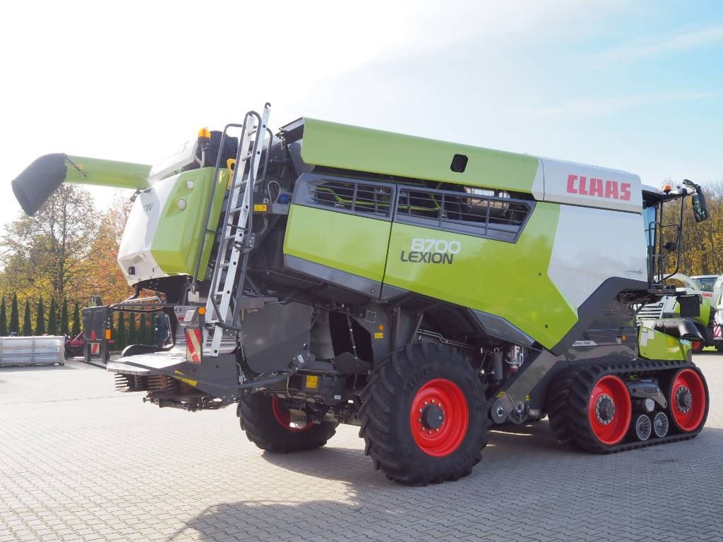Claas Lexion 8700TT + V1080 2-stage threshing drum drive - Combină de recoltat cereale: Foto 3 Claas Lexion 8700TT + V1080 2-stage threshing drum drive - Combină de recoltat cereale: Foto 3