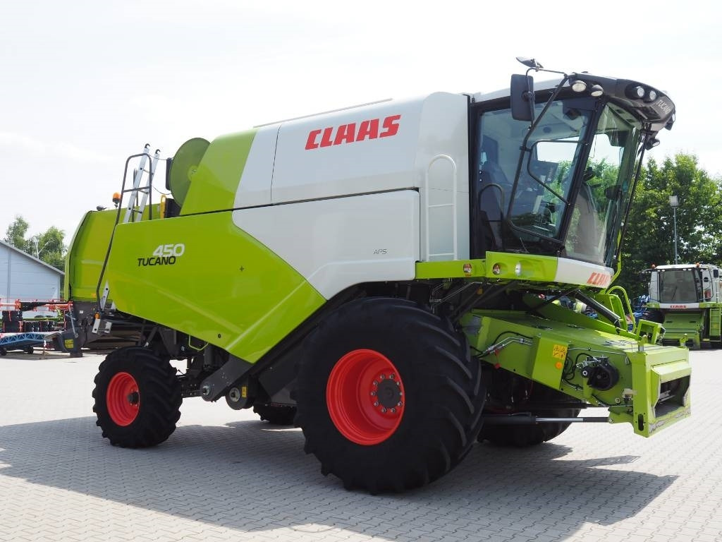 Claas Tucano 450 + V770 - Combină de recoltat cereale: Foto 4 Claas Tucano 450 + V770 - Combină de recoltat cereale: Foto 4