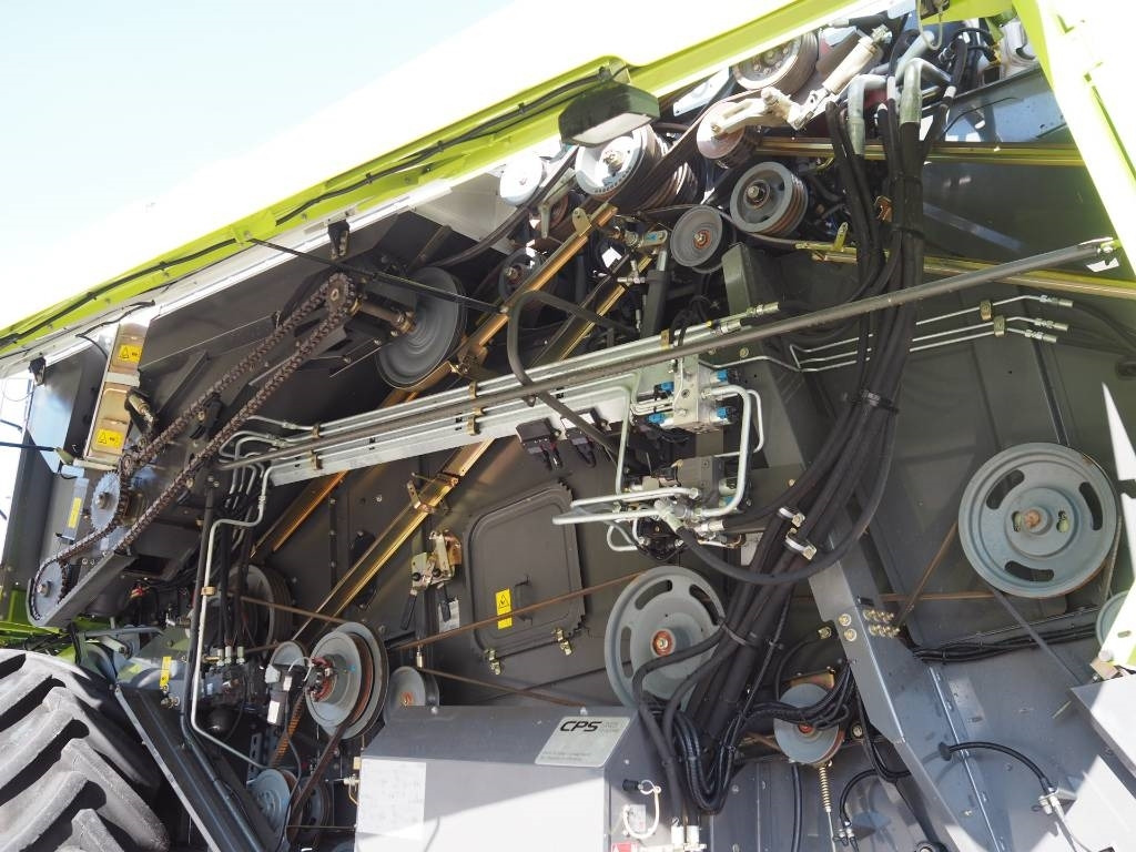 Combină de recoltat cereale Claas Tucano 570 GPS + V770: Foto 8