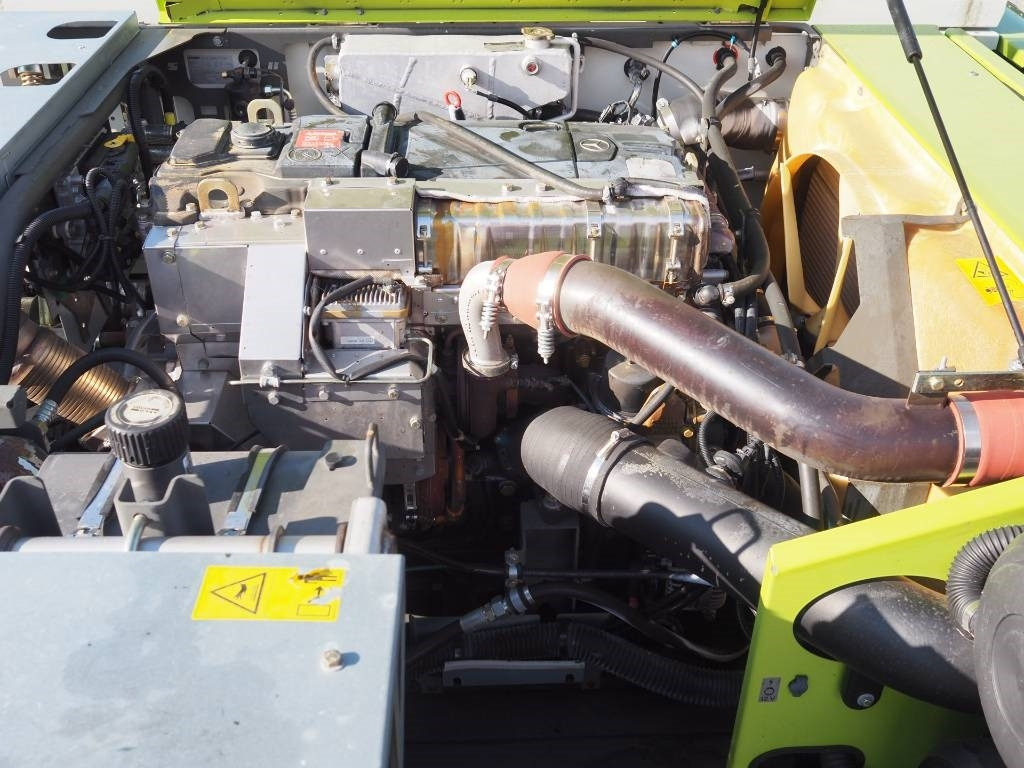 Combină de recoltat cereale Claas Tucano 570 GPS + V770: Foto 9