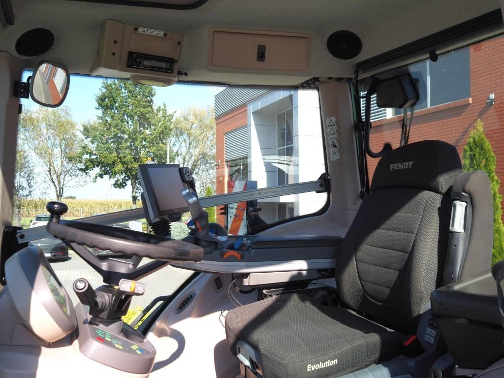 Fendt 824 Vario S4 ProfiPlus, GPS - Tractor agricol: Foto 5 Fendt 824 Vario S4 ProfiPlus, GPS - Tractor agricol: Foto 5