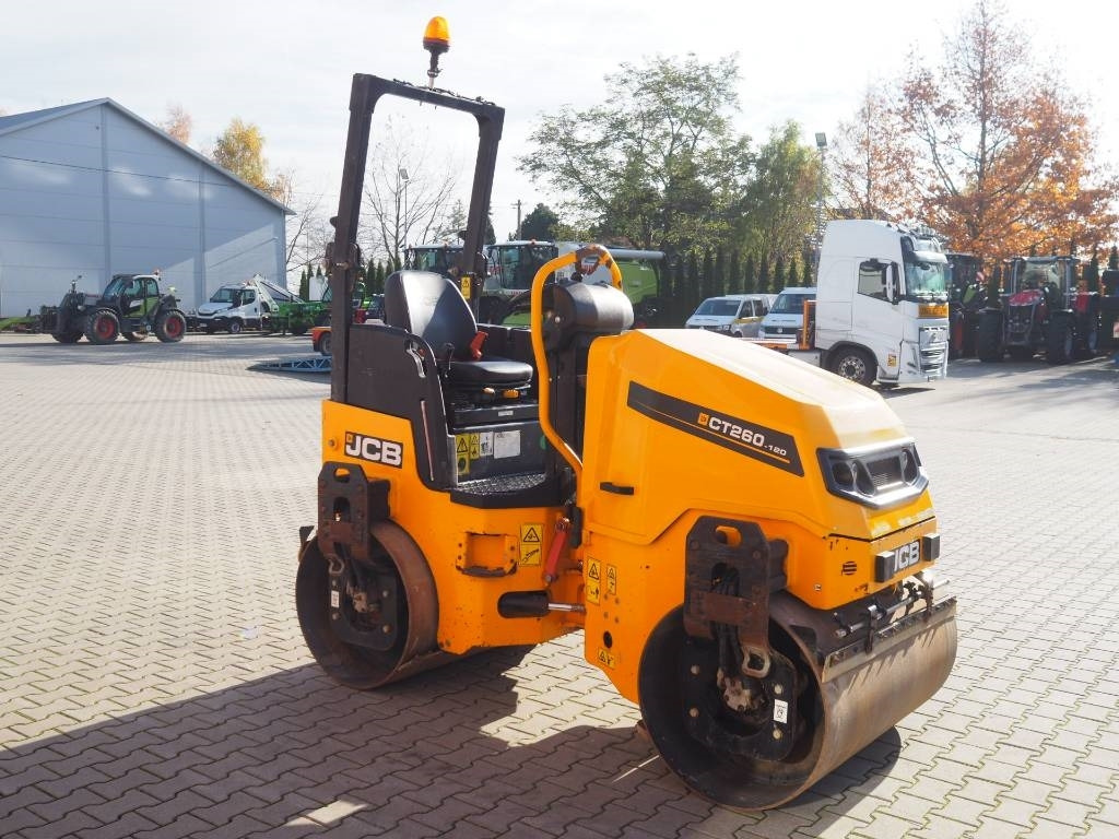 JCB CT260-120 - Cilindru compactor pentru asfalt: Foto 5 JCB CT260-120 - Cilindru compactor pentru asfalt: Foto 5