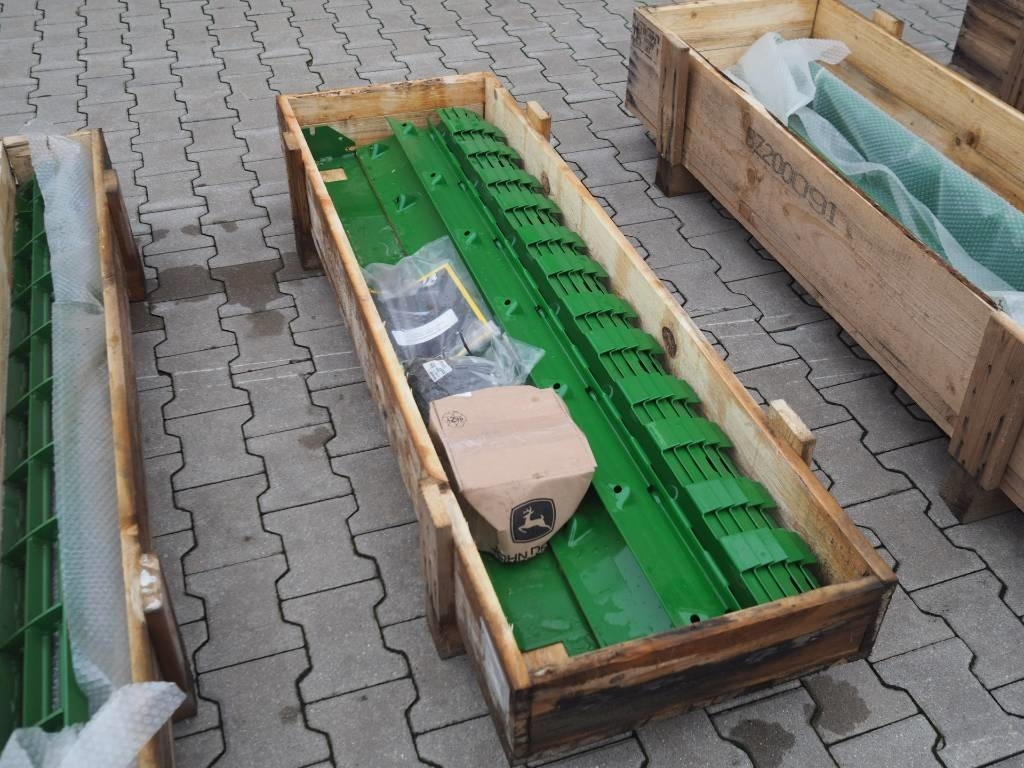 John Deere T660, T670 retrofit kit on corn - Utilaje pentru combină agricola: Foto 4 John Deere T660, T670 retrofit kit on corn - Utilaje pentru combină agricola: Foto 4