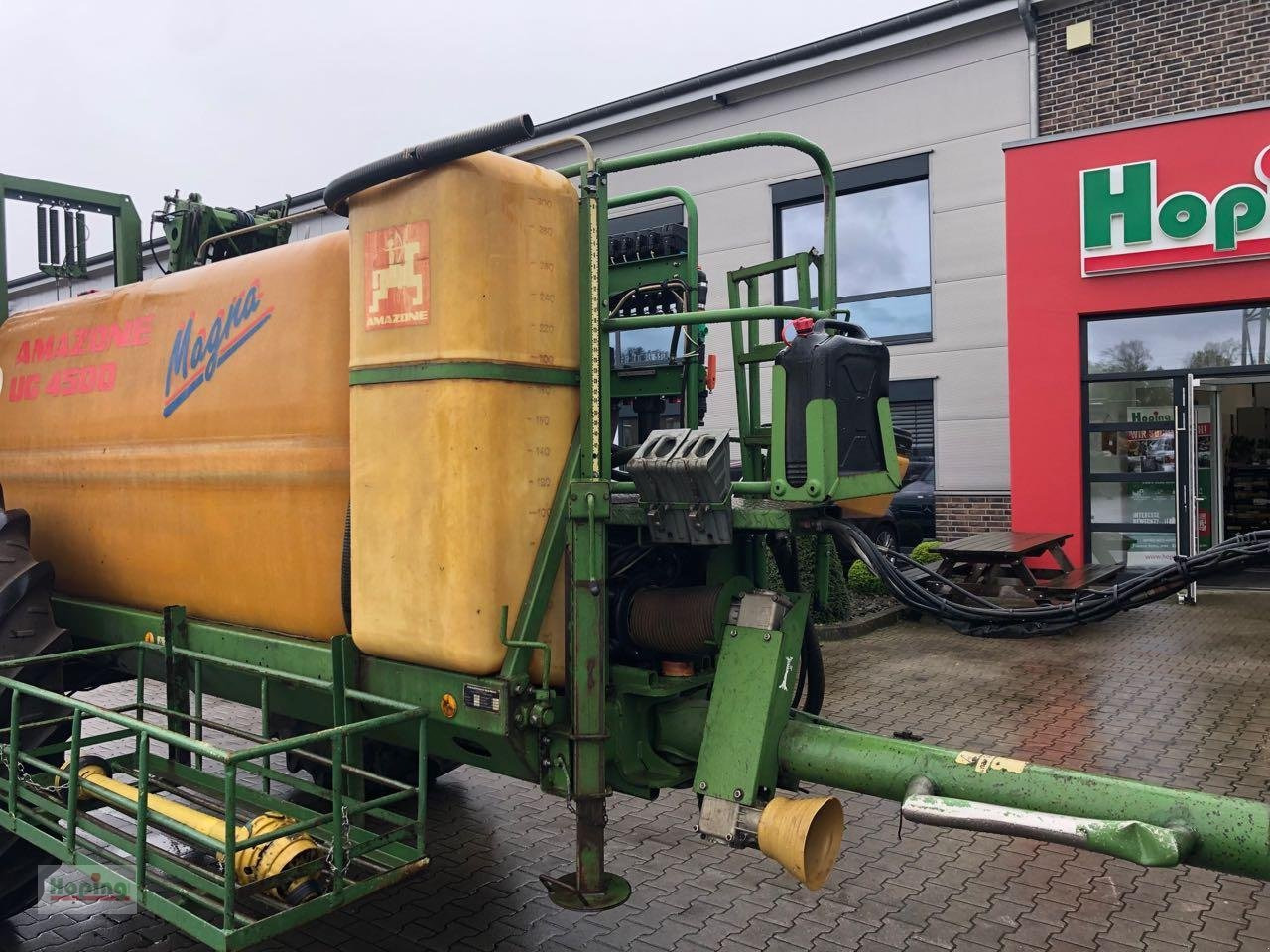 Amazone UG4500 - Maşină de erbicidat tractata: Foto 3 Amazone UG4500 - Maşină de erbicidat tractata: Foto 3