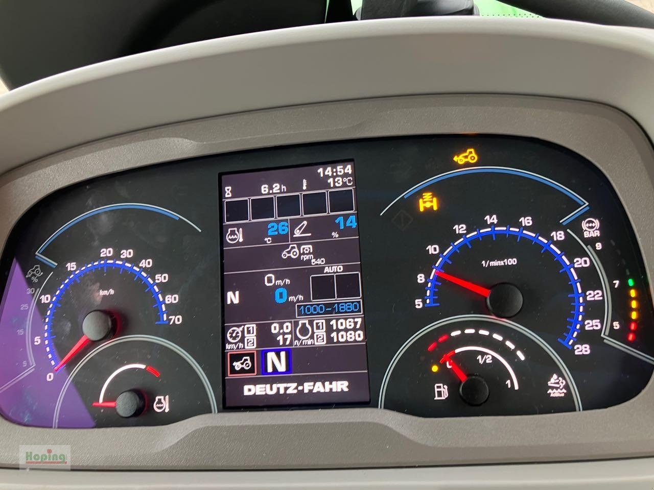 Tractor agricol nou Deutz-Fahr 6125C TTV STAGE V: Foto 16 Tractor agricol nou Deutz-Fahr 6125C TTV STAGE V: Foto 16