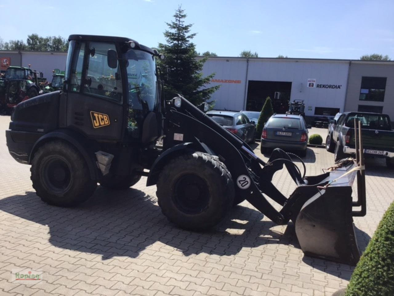 JCB 409 - Încărcător frontal pe pneuri: Foto 4 JCB 409 - Încărcător frontal pe pneuri: Foto 4