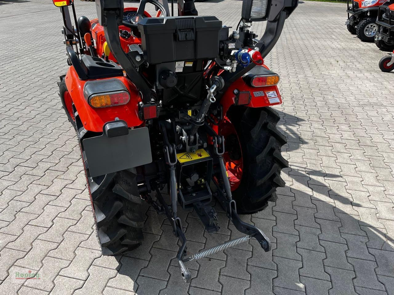 Kubota EK1-261 - Tractor comunal: Foto 4 Kubota EK1-261 - Tractor comunal: Foto 4