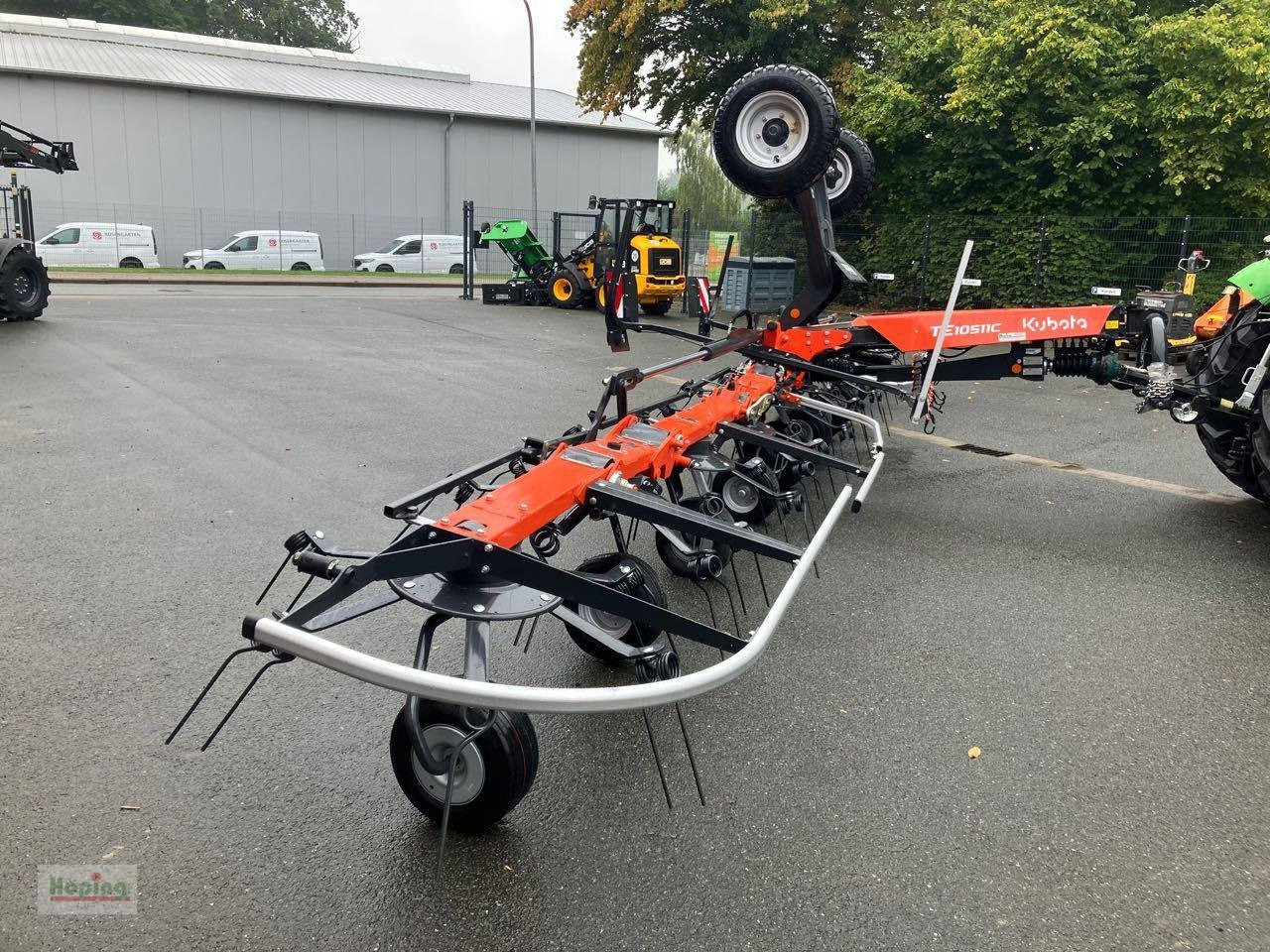 Kubota TE10511C - Maşină de întors fânul: Foto 4 Kubota TE10511C - Maşină de întors fânul: Foto 4