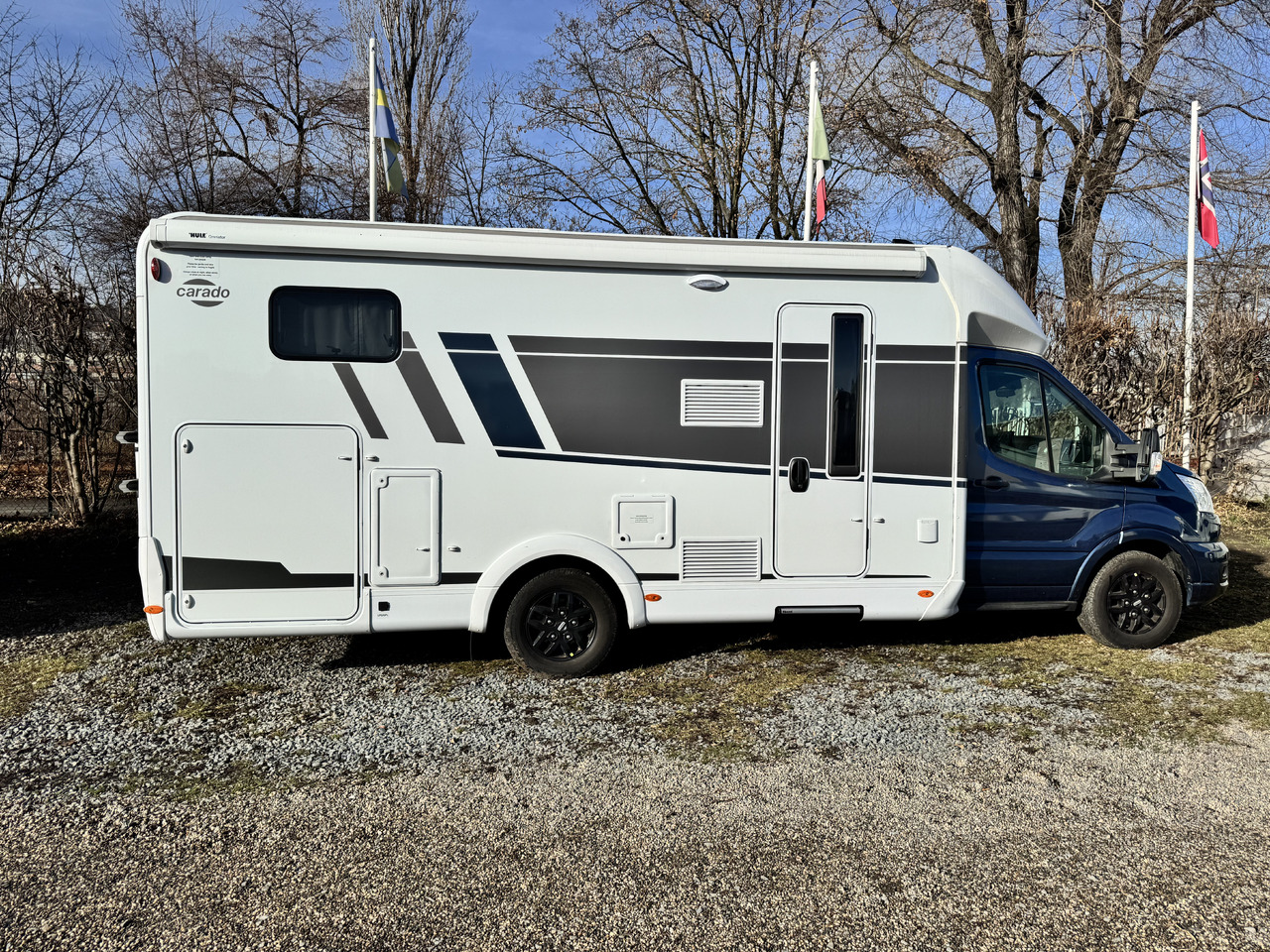 CARADO T447 pro+ , AC DOMETIC , camera, awning, radio, ALU, LPG, spare tire - Autorulotă semi-integrată: Foto 4 CARADO T447 pro+ , AC DOMETIC , camera, awning, radio, ALU, LPG, spare tire - Autorulotă semi-integrată: Foto 4