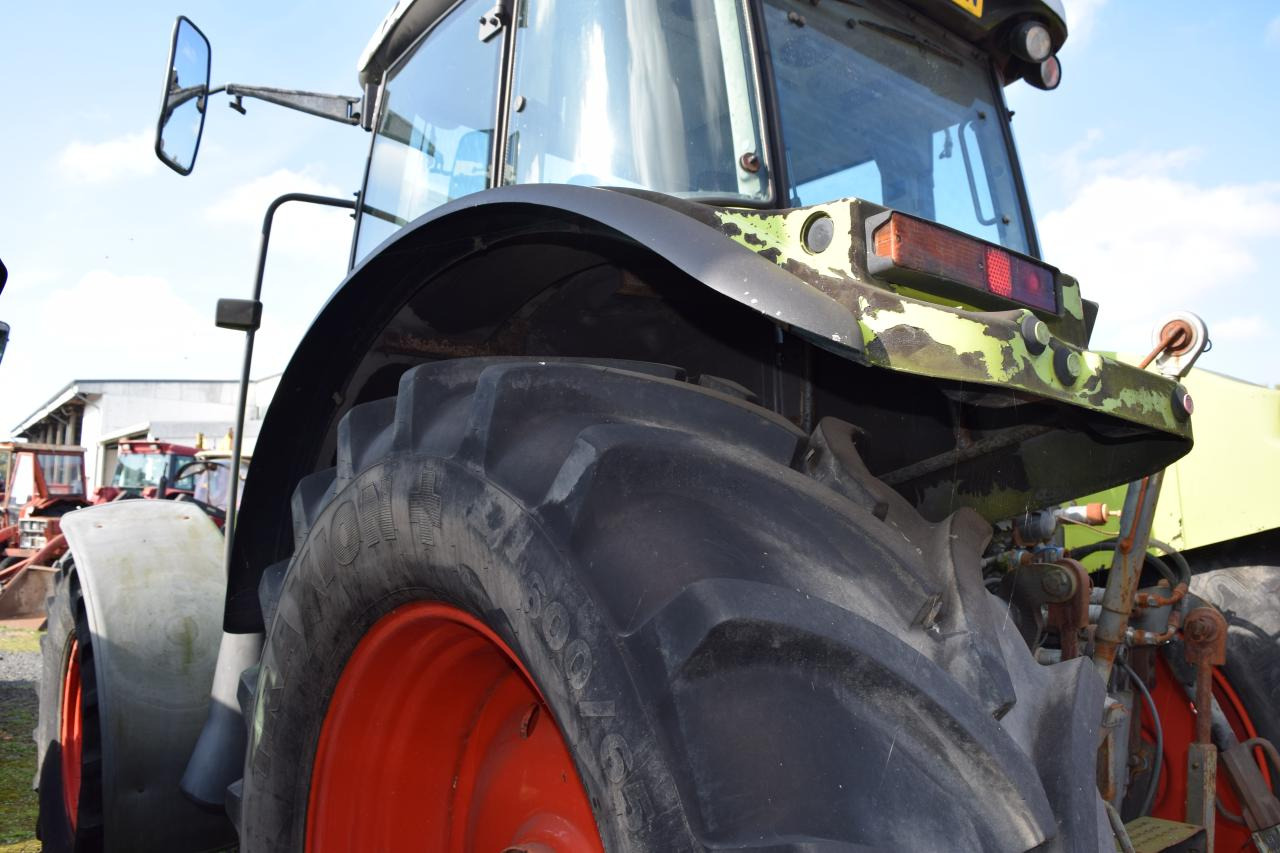 CLAAS Ares 697 ATZ - Tractor agricol: Foto 4 CLAAS Ares 697 ATZ - Tractor agricol: Foto 4