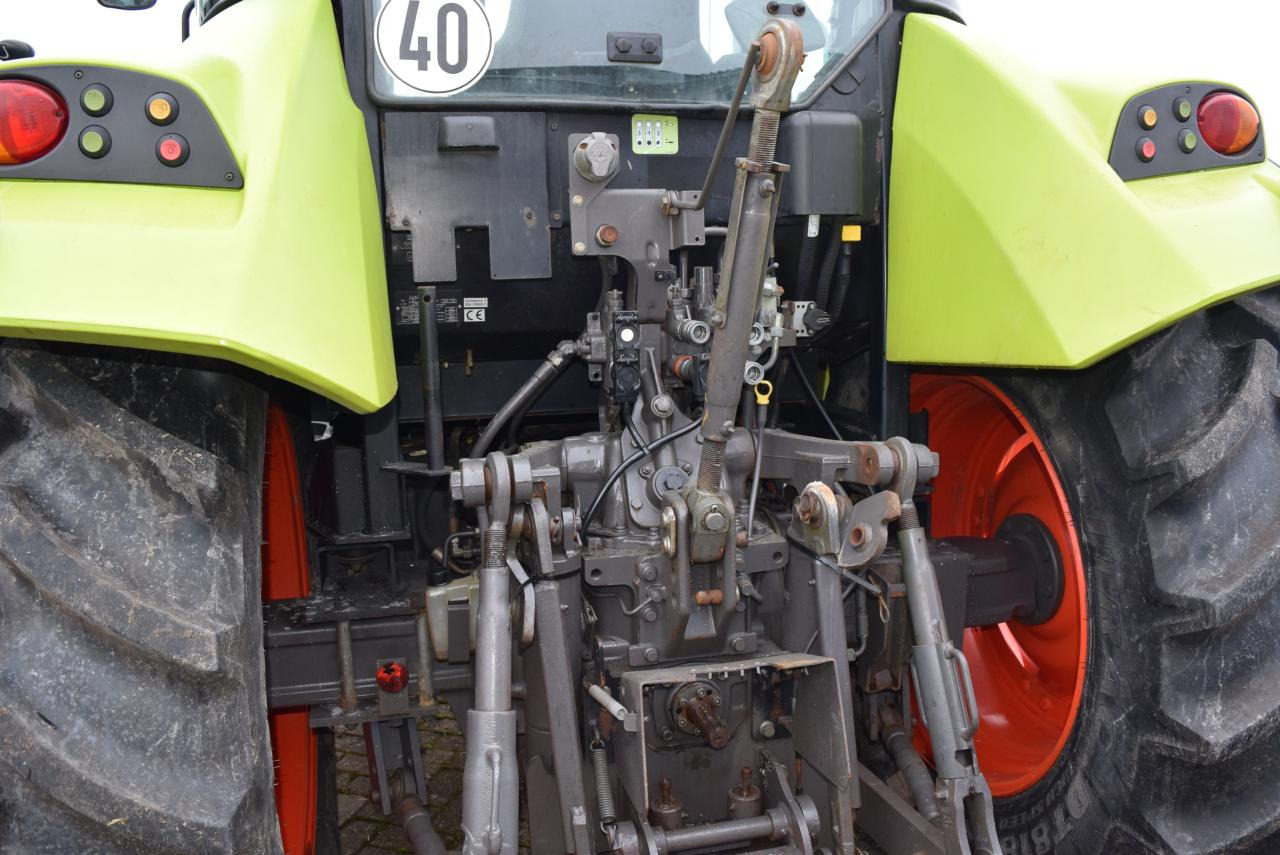 CLAAS Arion 420 CIS - Tractor agricol: Foto 5 CLAAS Arion 420 CIS - Tractor agricol: Foto 5