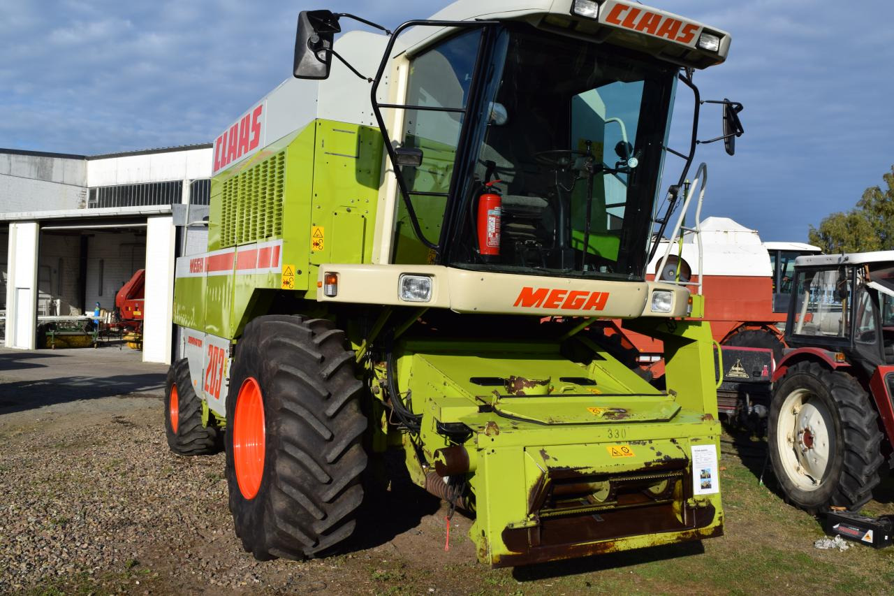 CLAAS Dominator 203 Mega - Combină de recoltat cereale: Foto 3 CLAAS Dominator 203 Mega - Combină de recoltat cereale: Foto 3