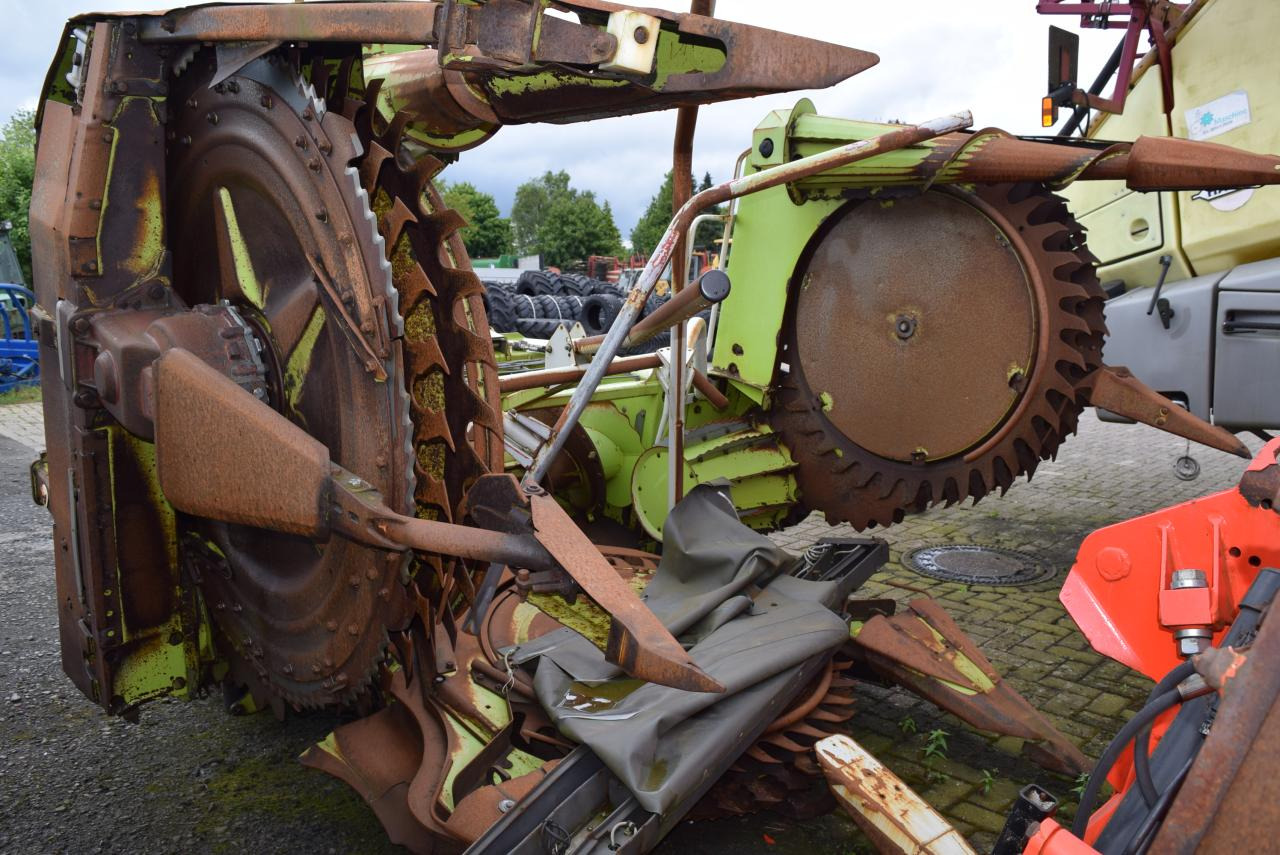 CLAAS RU 450 - Heder de recoltat porumb: Foto 5 CLAAS RU 450 - Heder de recoltat porumb: Foto 5