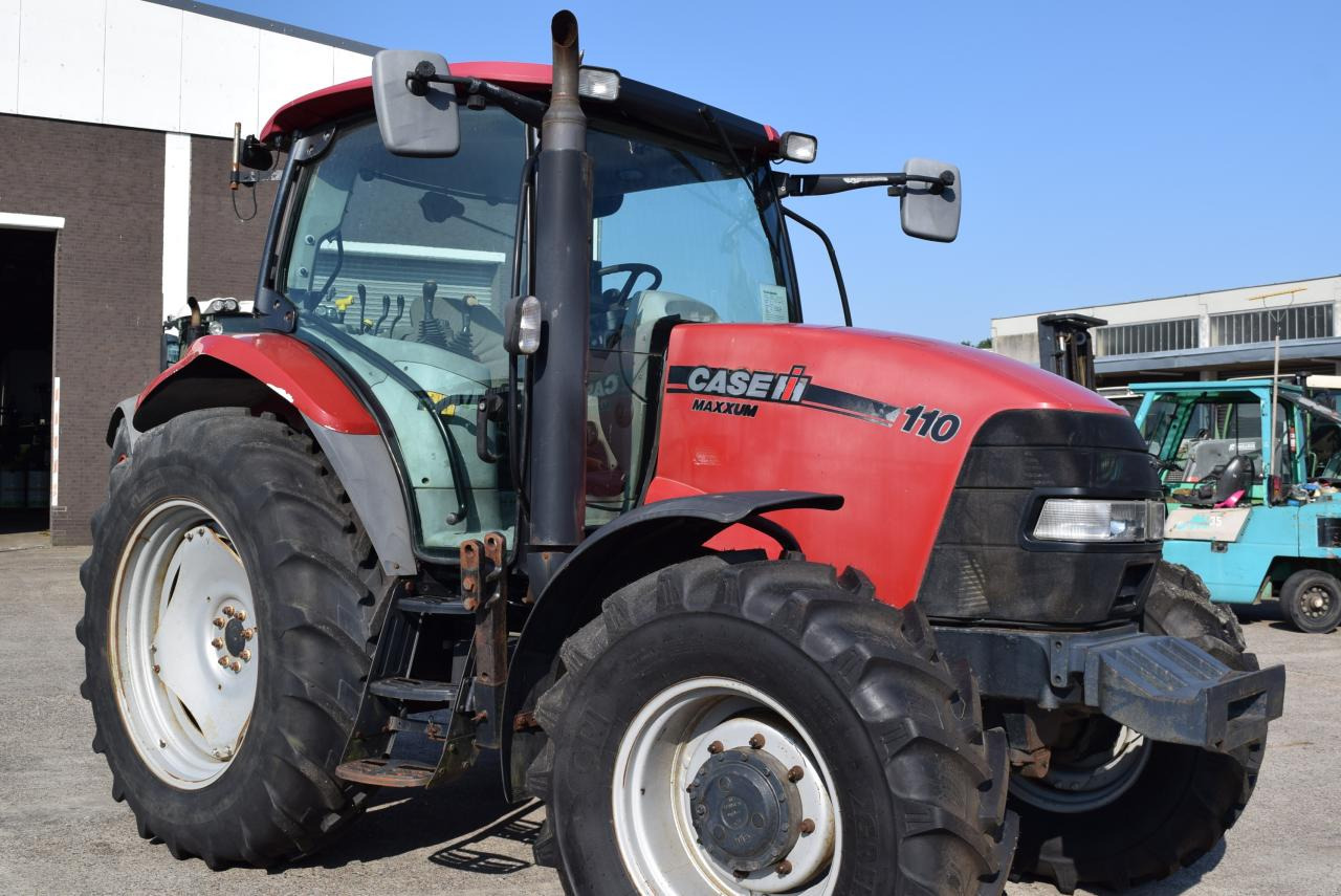 Case-IH Maxxum 110 - Tractor agricol: Foto 1 Case-IH Maxxum 110 - Tractor agricol: Foto 1