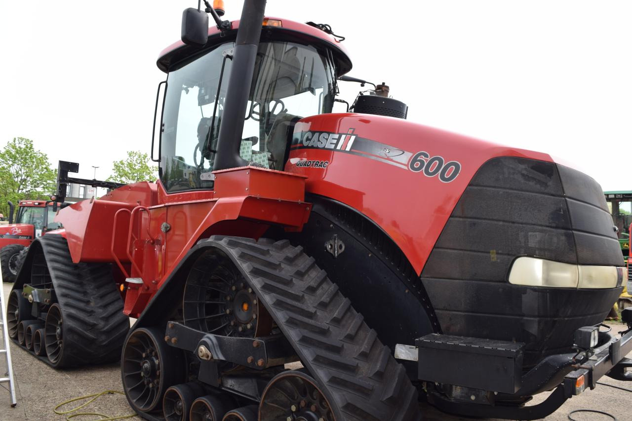 Case-IH Quadtrac 600 - Tractor pe senile: Foto 2 Case-IH Quadtrac 600 - Tractor pe senile: Foto 2