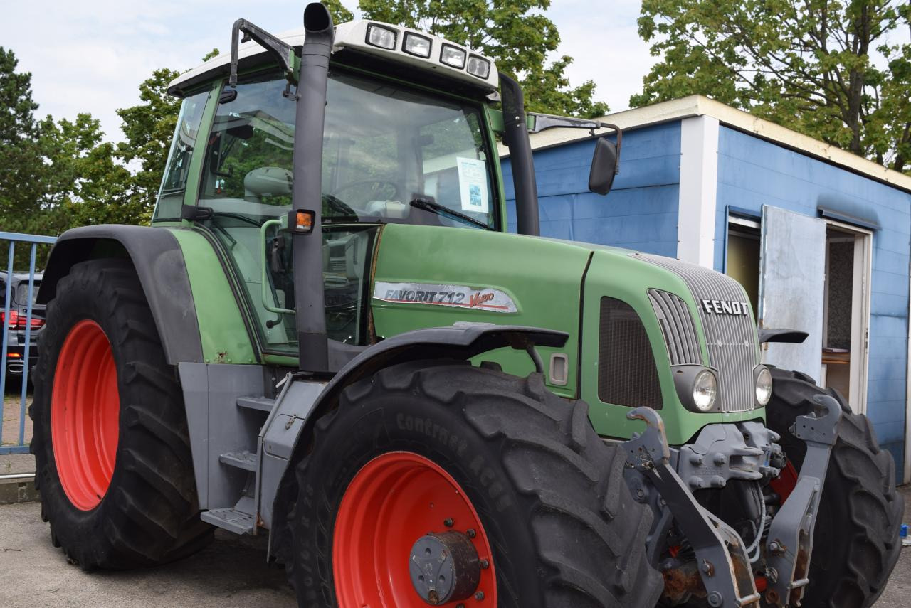 Fendt 712 Vario - Tractor agricol: Foto 2 Fendt 712 Vario - Tractor agricol: Foto 2