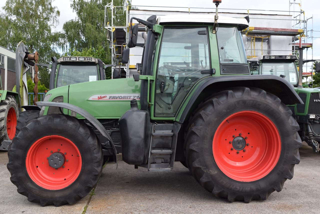Fendt 714 Vario - Tractor agricol: Foto 1 Fendt 714 Vario - Tractor agricol: Foto 1
