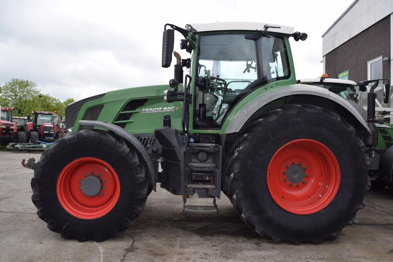 Fendt 826 Vario SCR ProfiPlus - Tractor agricol: Foto 3 Fendt 826 Vario SCR ProfiPlus - Tractor agricol: Foto 3