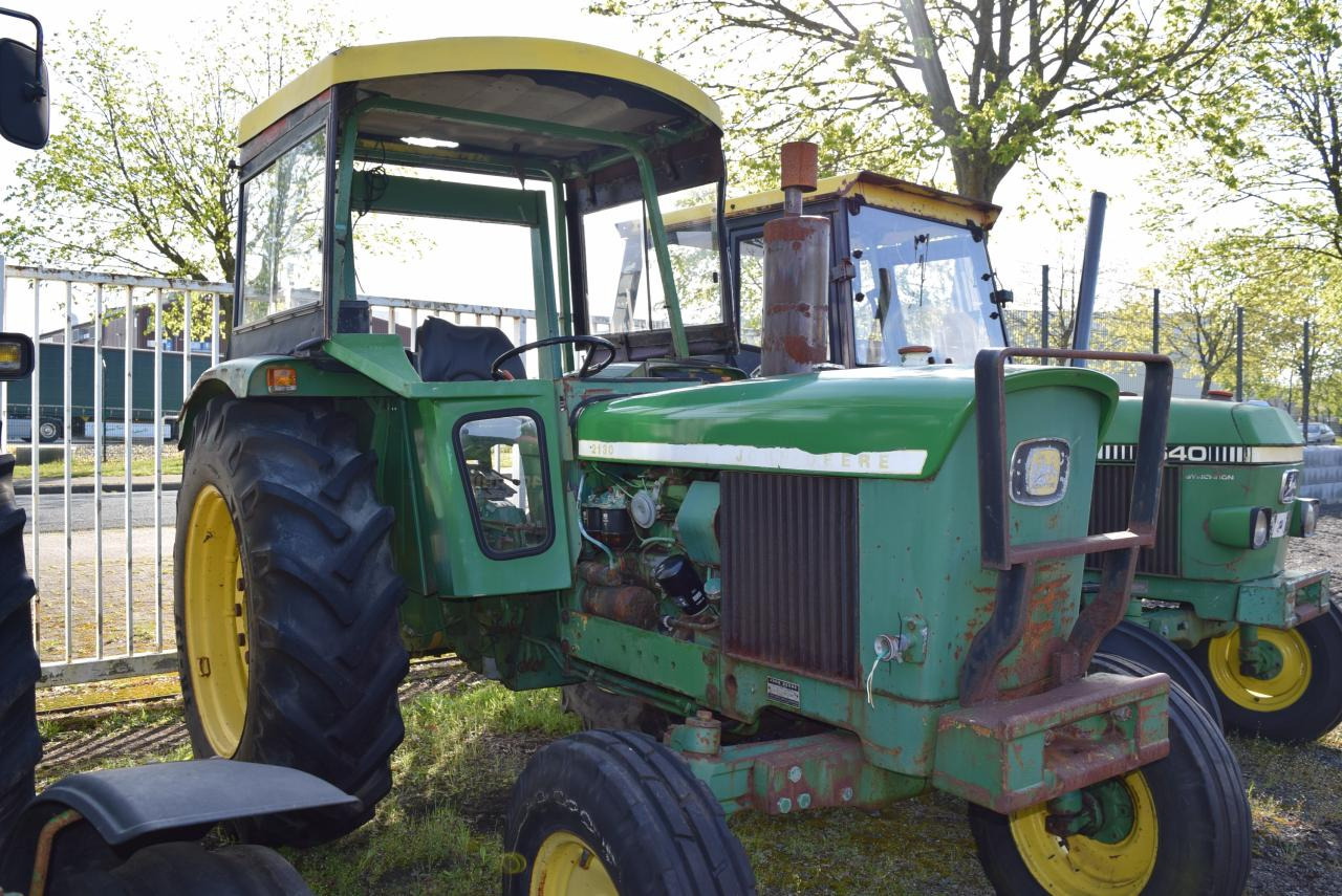 John Deere 2130 - Tractor agricol: Foto 1 John Deere 2130 - Tractor agricol: Foto 1