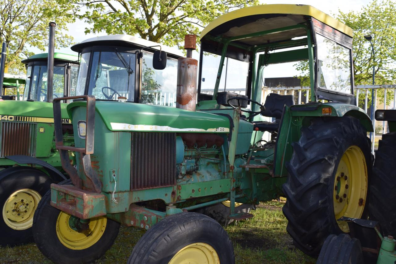 John Deere 2130 - Tractor agricol: Foto 2 John Deere 2130 - Tractor agricol: Foto 2