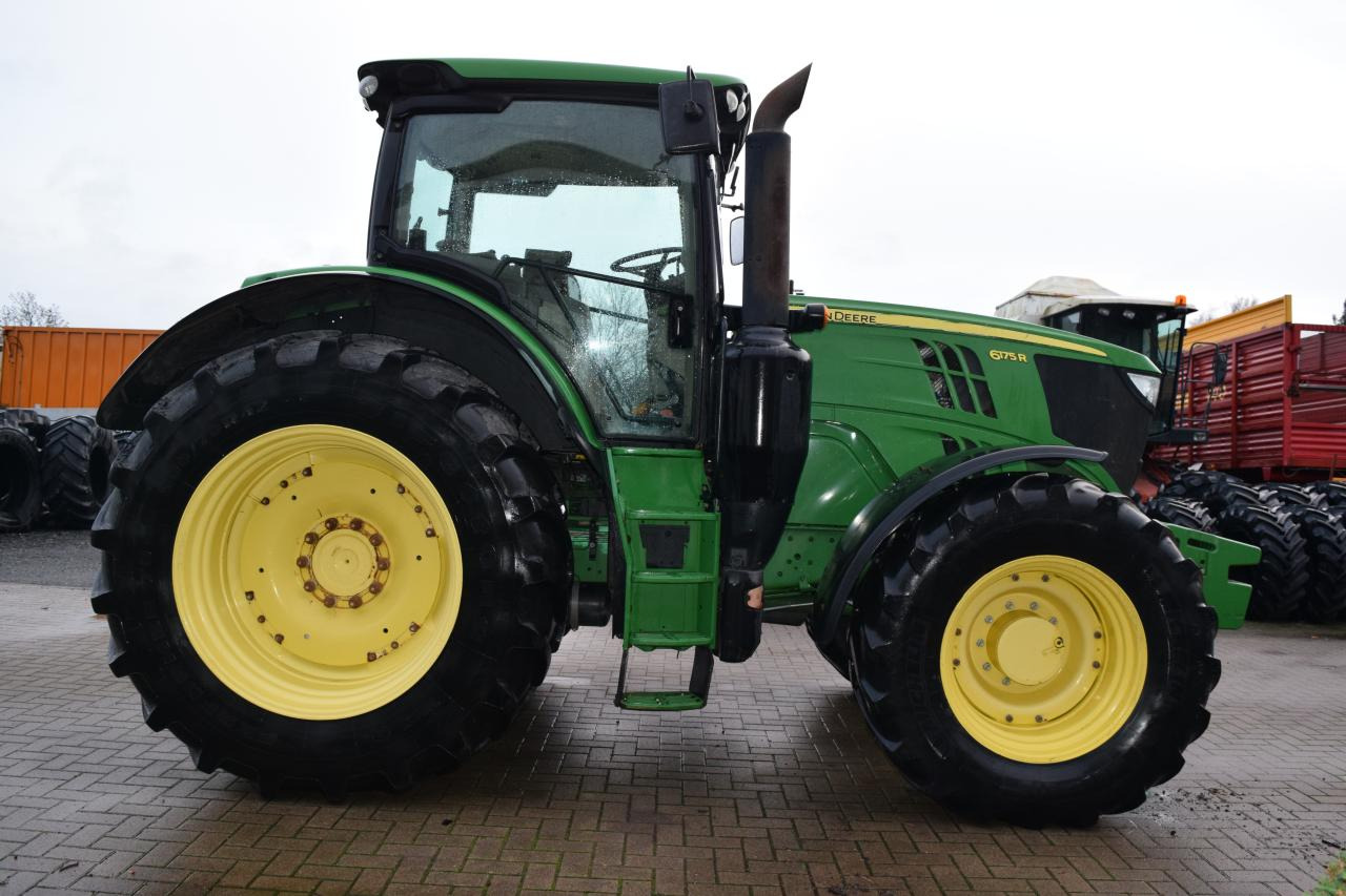 John Deere 6175 R - Tractor agricol: Foto 2 John Deere 6175 R - Tractor agricol: Foto 2
