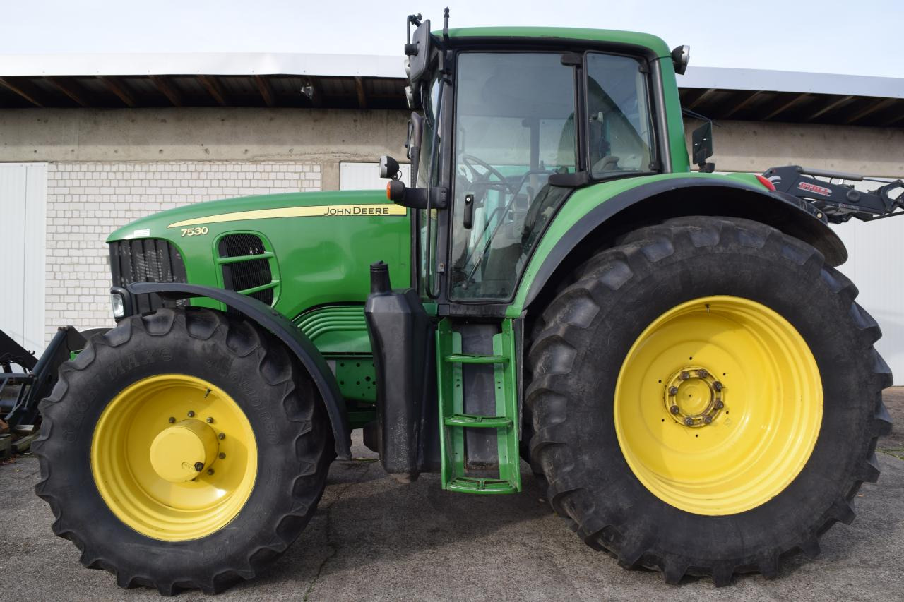 John Deere 7530 Premium - Tractor agricol: Foto 1 John Deere 7530 Premium - Tractor agricol: Foto 1