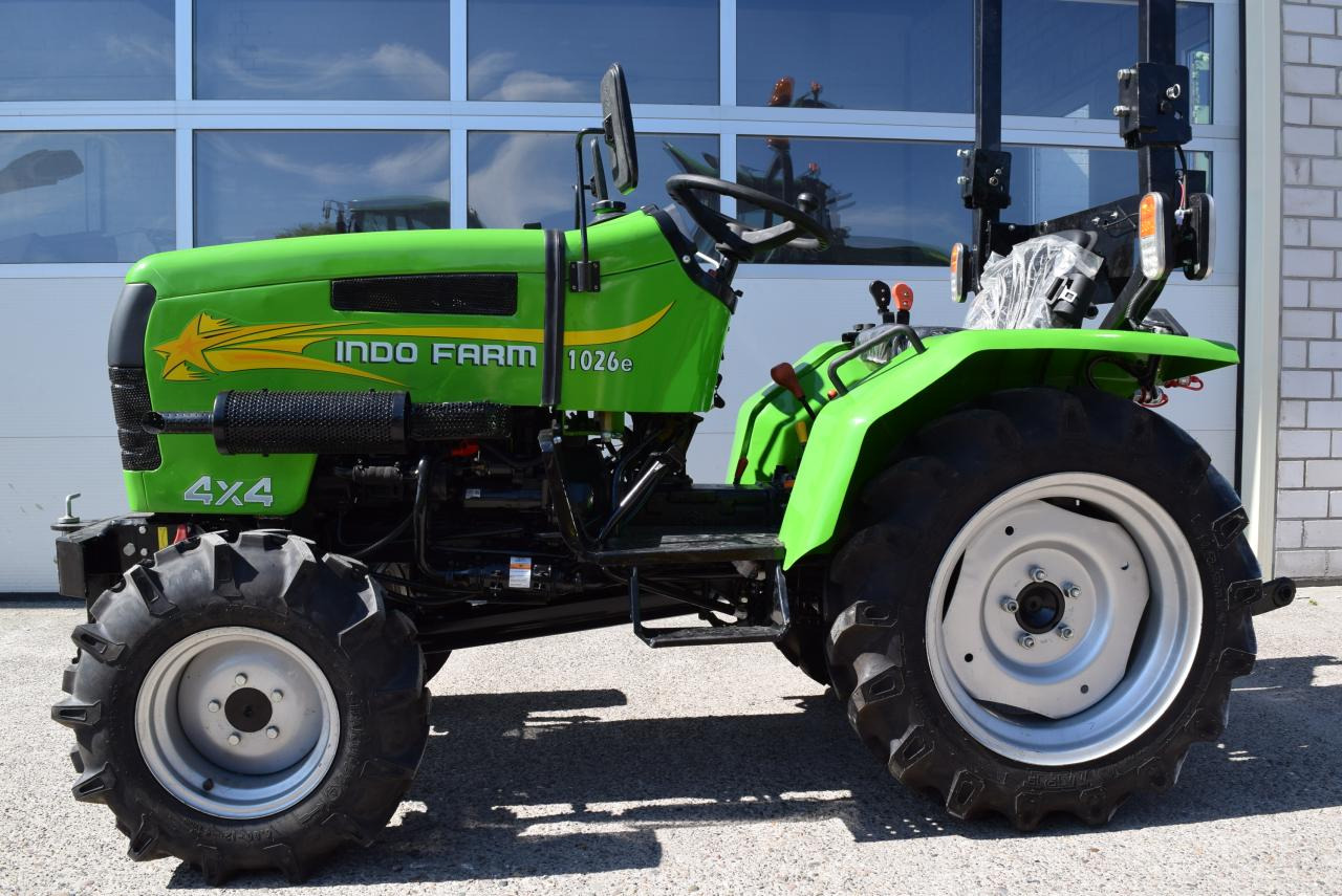 Klein-/Schmalspurtraktor INDO 1026 - Tractor de încălecat: Foto 1 Klein-/Schmalspurtraktor INDO 1026 - Tractor de încălecat: Foto 1