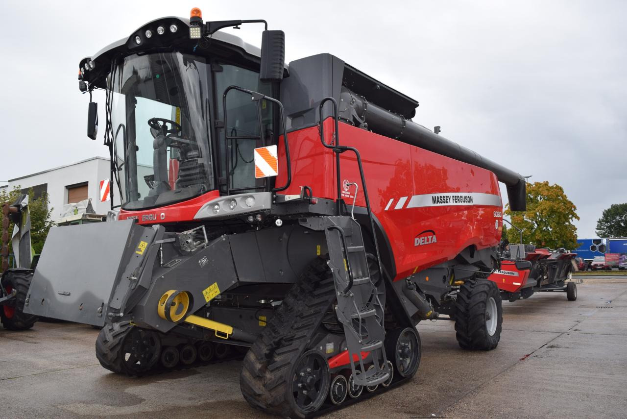 Massey Ferguson MF 9380 Delta - Combină de recoltat cereale: Foto 1 Massey Ferguson MF 9380 Delta - Combină de recoltat cereale: Foto 1