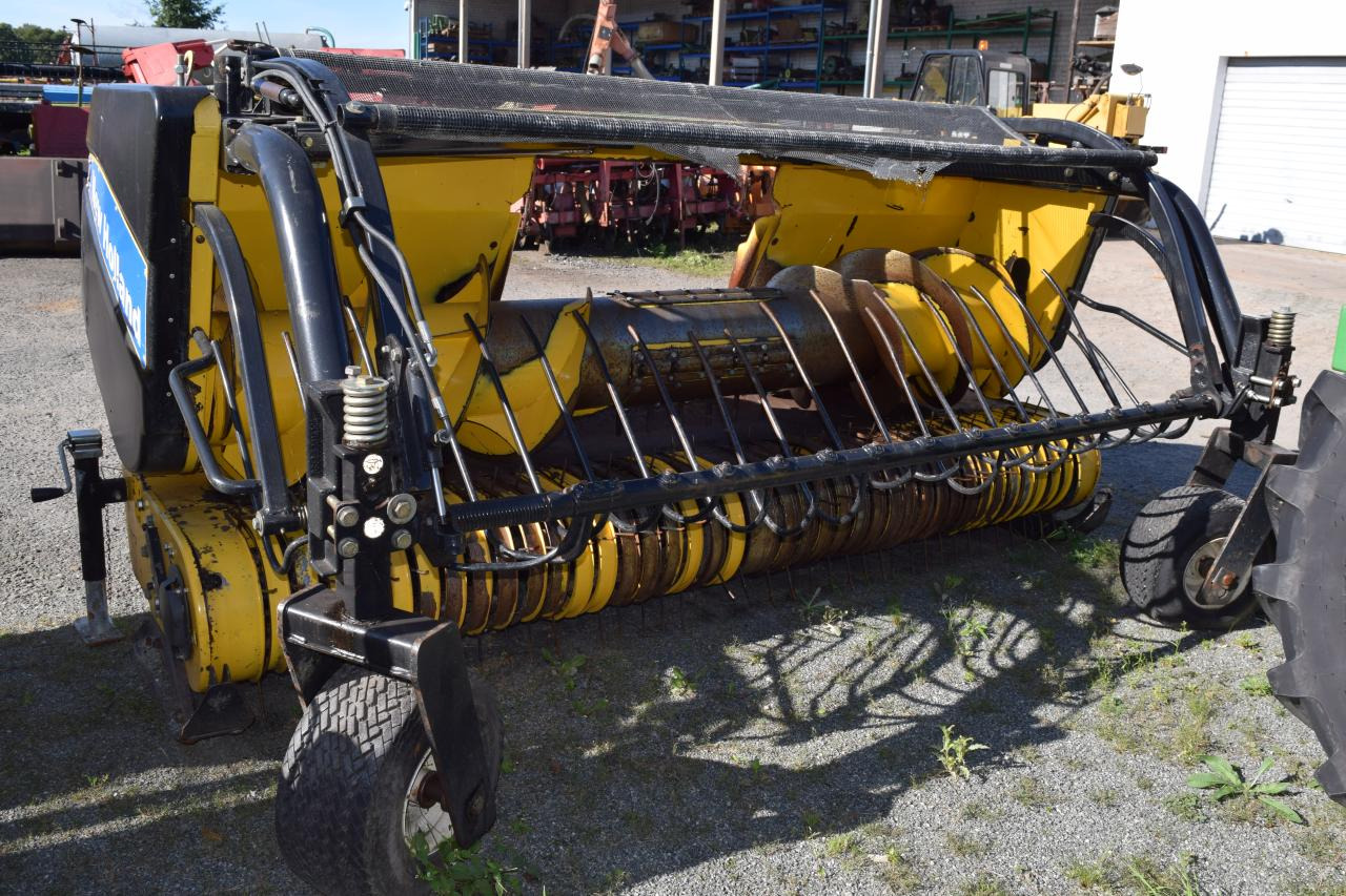 New Holland 273 *Pick Up* - Utilaje pentru maşină de recoltat furaj: Foto 1 New Holland 273 *Pick Up* - Utilaje pentru maşină de recoltat furaj: Foto 1