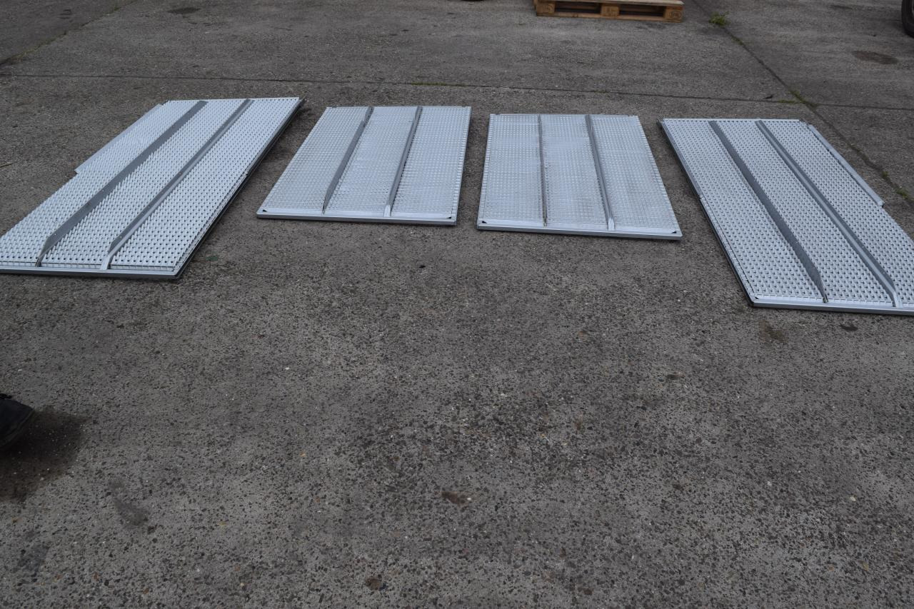 CLAAS Siebe für Claas - Piesă de schimb pentru Utilaje agricole: Foto 3 CLAAS Siebe für Claas - Piesă de schimb pentru Utilaje agricole: Foto 3