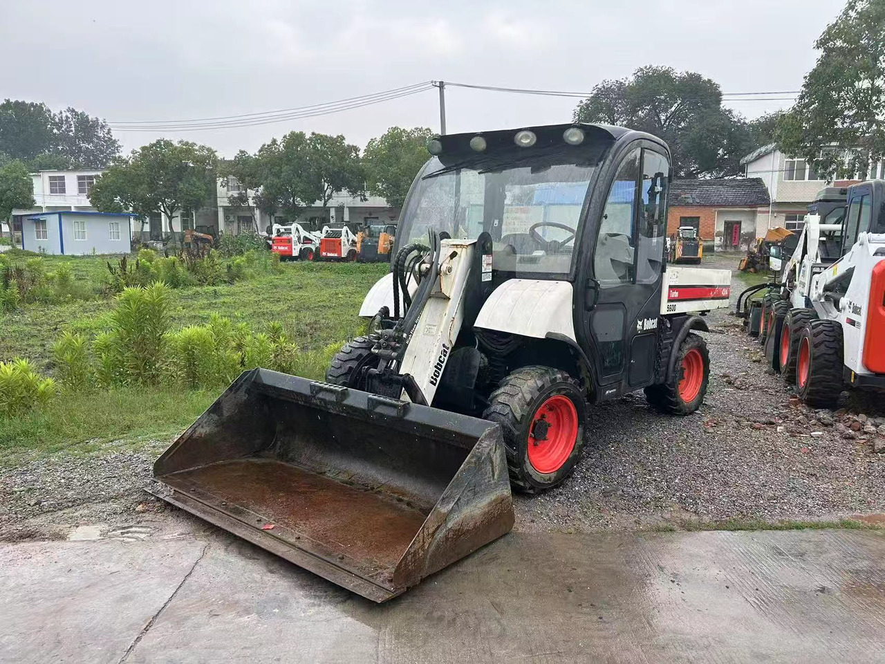 BOBCAT 5600 Toolcat - Mini încărcător: Foto 3 BOBCAT 5600 Toolcat - Mini încărcător: Foto 3