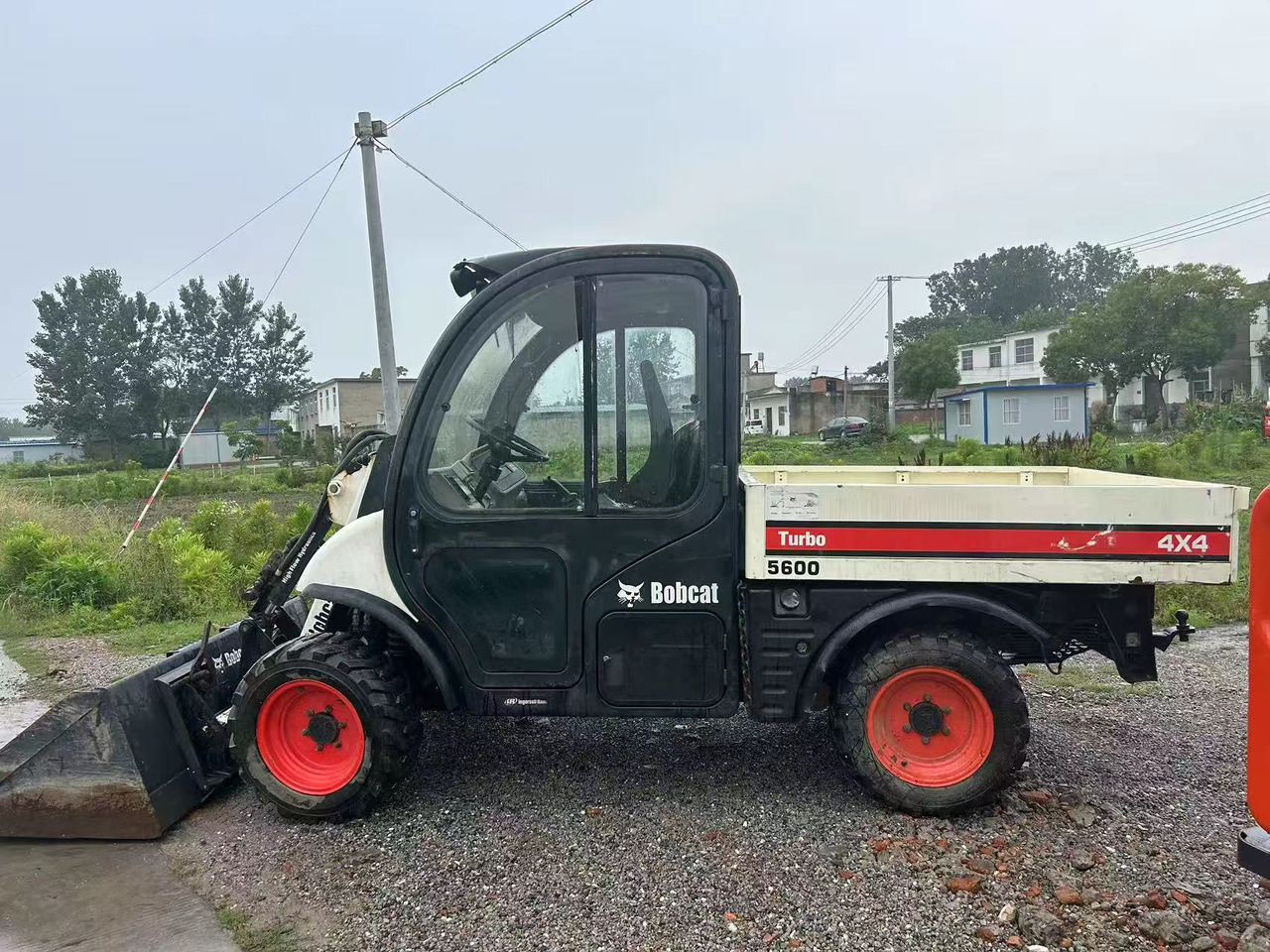 BOBCAT 5600 Toolcat - Mini încărcător: Foto 1 BOBCAT 5600 Toolcat - Mini încărcător: Foto 1