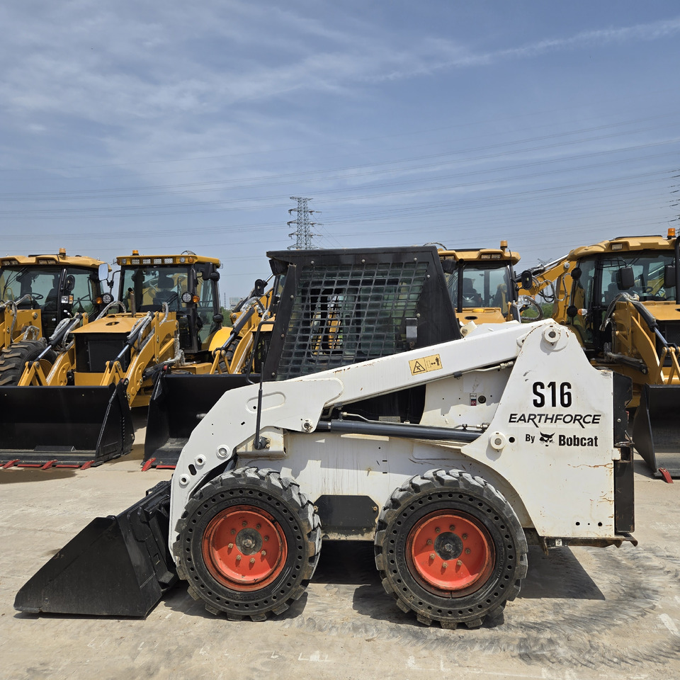Bobcat S16 - Mini încărcător: Foto 1 Bobcat S16 - Mini încărcător: Foto 1