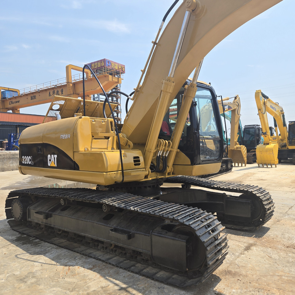 CAT 320C - Excavator pe şenile: Foto 2 CAT 320C - Excavator pe şenile: Foto 2