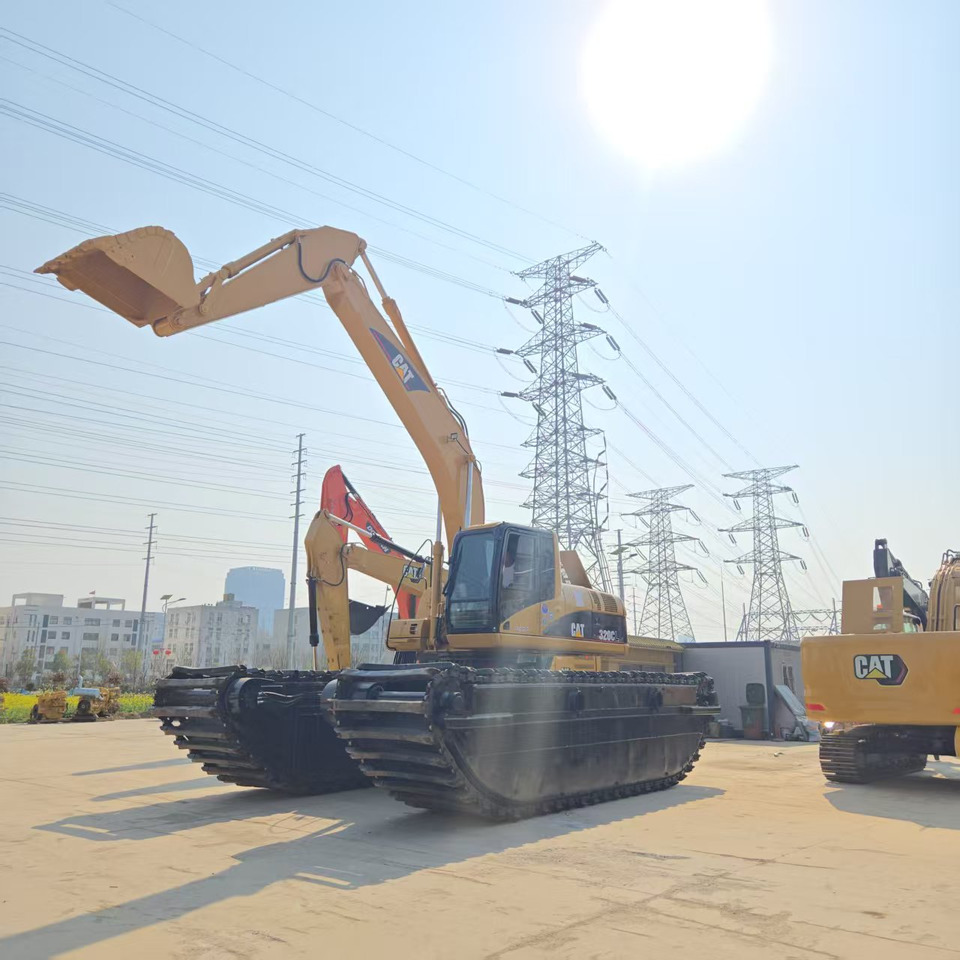 CATERPILLAR 320DL - Excavator plutitoare: Foto 1 CATERPILLAR 320DL - Excavator plutitoare: Foto 1