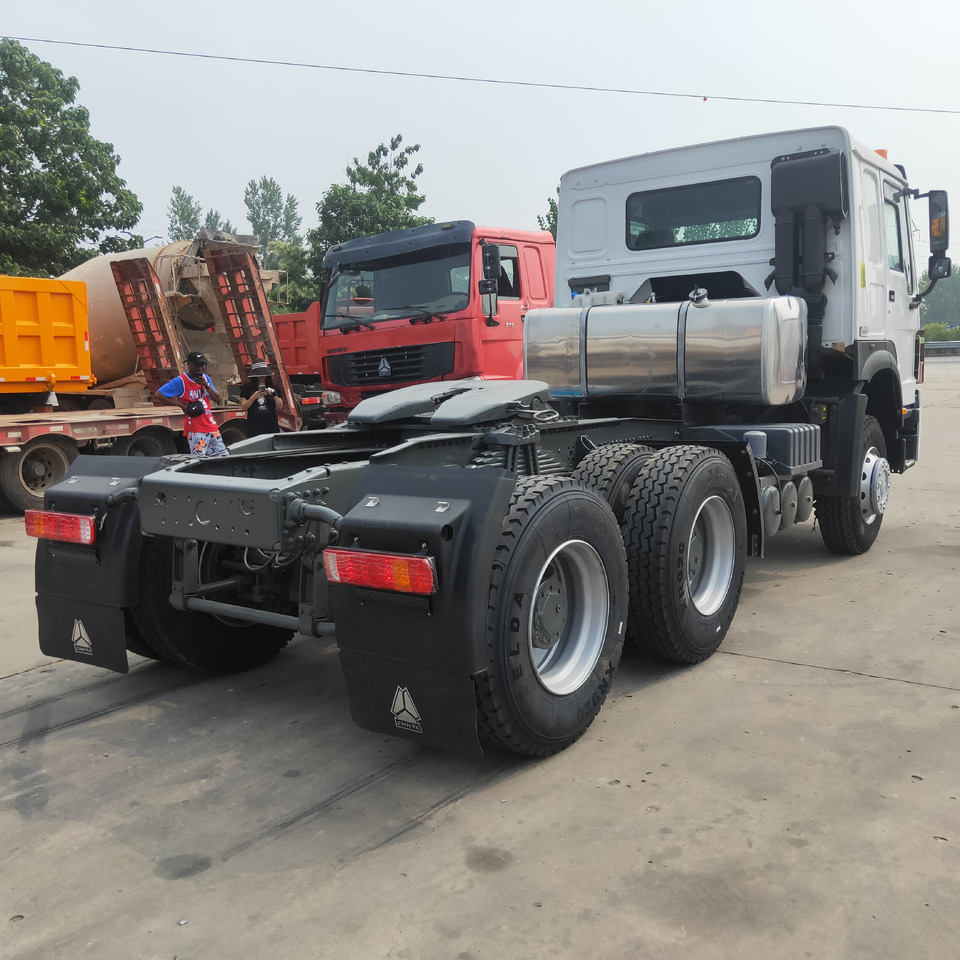 Cap tractor SINOTRUK HOWO: Foto 6