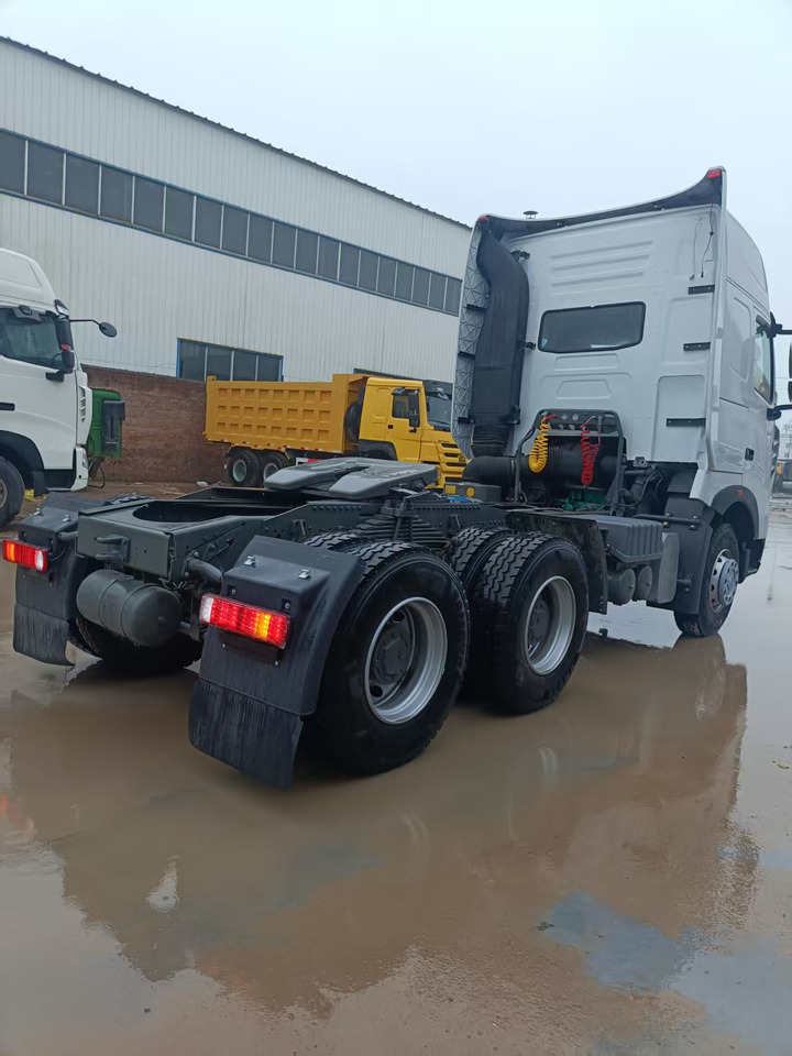 SINOTRUK HOWO - Cap tractor: Foto 3 SINOTRUK HOWO - Cap tractor: Foto 3