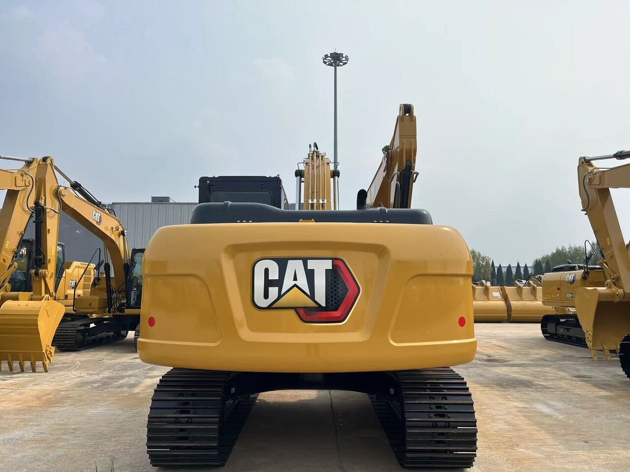 Caterpillar 320GX - Excavator pe şenile: Foto 5 Caterpillar 320GX - Excavator pe şenile: Foto 5