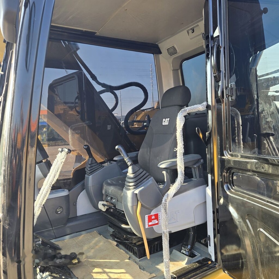 Caterpillar 323DL - Excavator pe şenile: Foto 4 Caterpillar 323DL - Excavator pe şenile: Foto 4