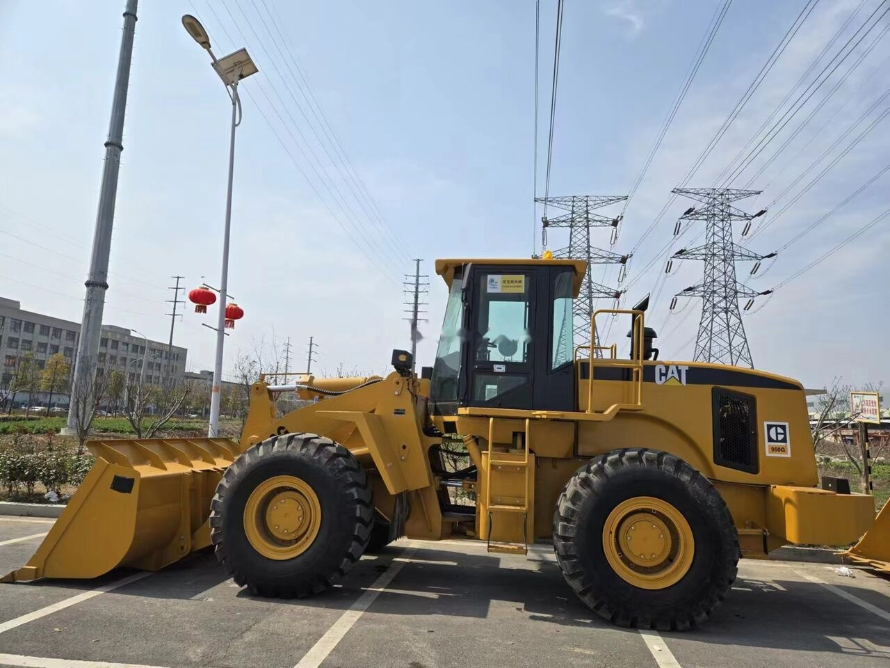Caterpillar 950G - Încărcător frontal pe pneuri: Foto 2 Caterpillar 950G - Încărcător frontal pe pneuri: Foto 2