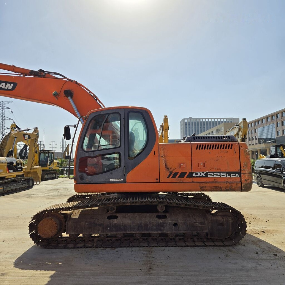 Doosan DX225LCA - Excavator pe şenile: Foto 3 Doosan DX225LCA - Excavator pe şenile: Foto 3