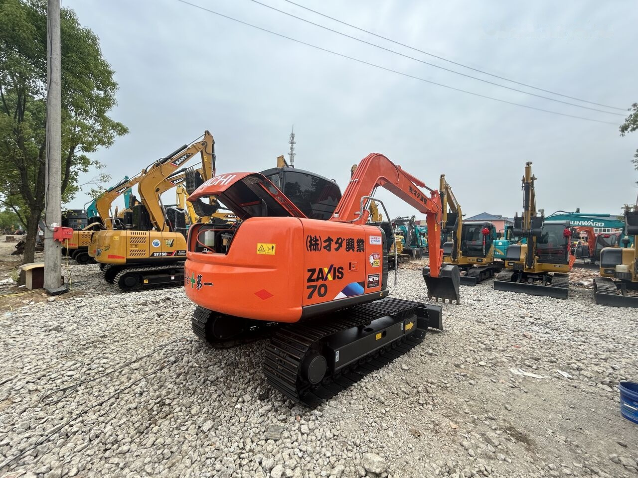 Hitachi ZX70 - Excavator pe şenile: Foto 2 Hitachi ZX70 - Excavator pe şenile: Foto 2