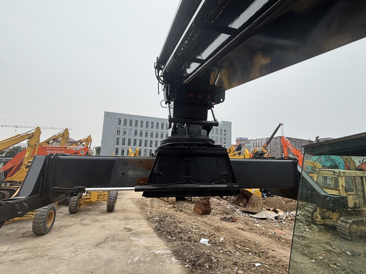 Stivuitor containere KALMAR DRS4527-S5: Foto 7 Stivuitor containere KALMAR DRS4527-S5: Foto 7