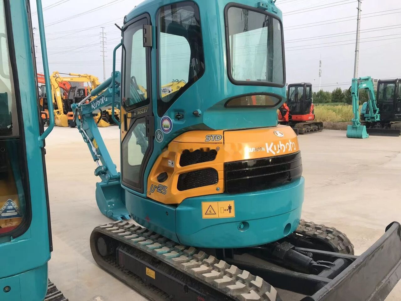 Mini excavator Kubota U25: Foto 12