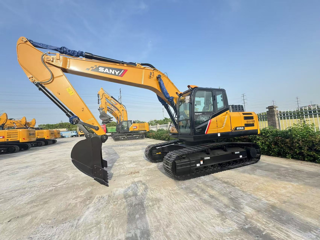 SANY SY215 - Excavator pe şenile: Foto 1 SANY SY215 - Excavator pe şenile: Foto 1