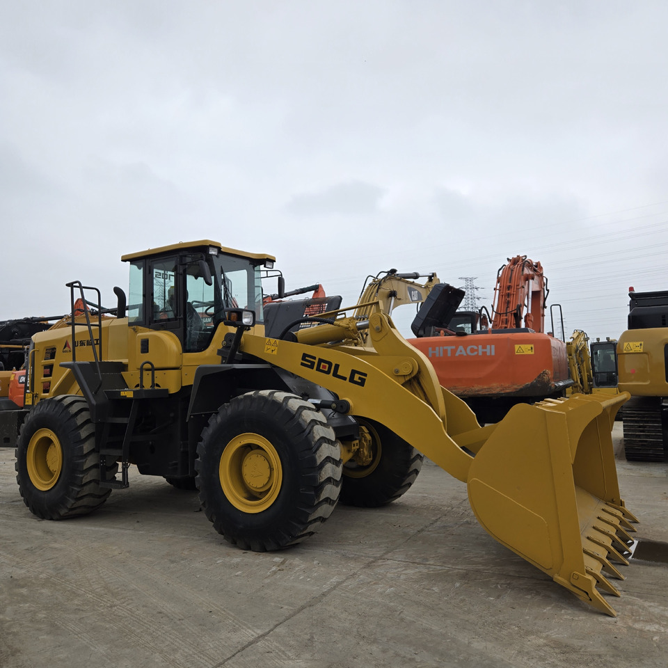 SDLG L956F - Încărcător frontal pe pneuri: Foto 4 SDLG L956F - Încărcător frontal pe pneuri: Foto 4