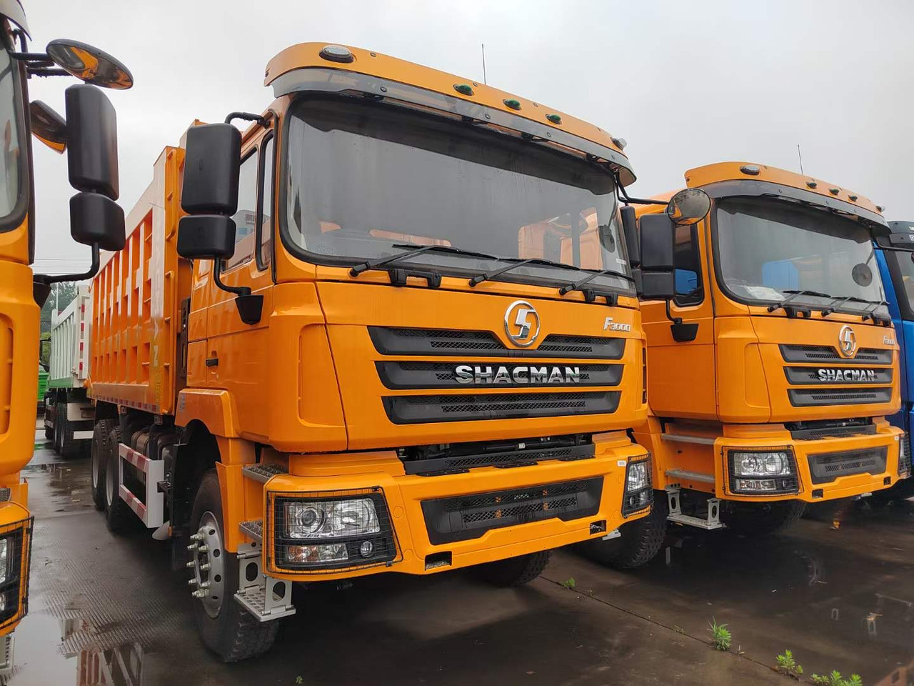 SHACMAN F3000 6x4 - Camion basculantă: Foto 4 SHACMAN F3000 6x4 - Camion basculantă: Foto 4