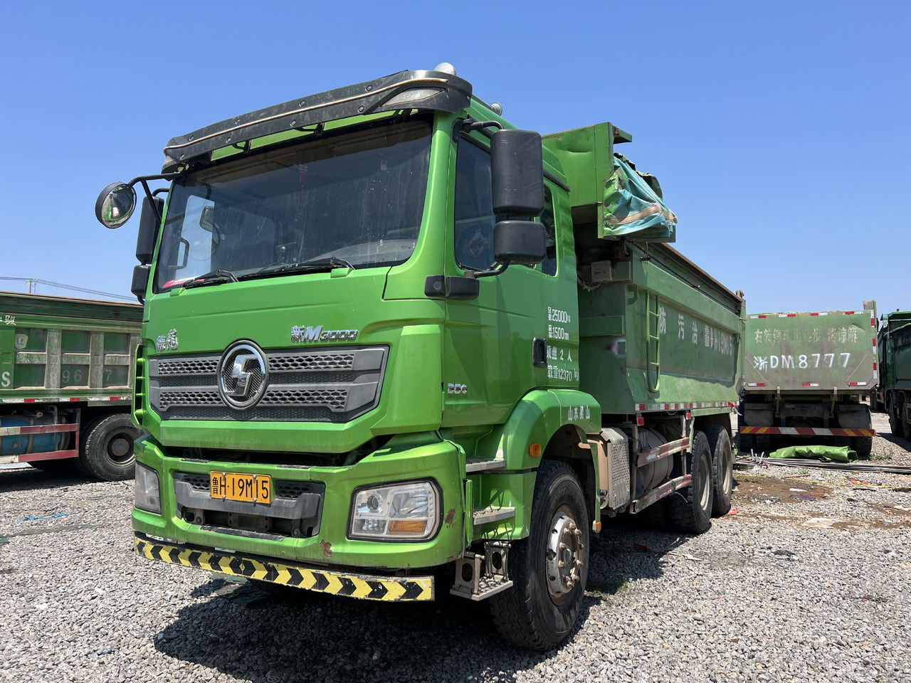SHACMAN M3000 6x4 - Camion basculantă: Foto 1 SHACMAN M3000 6x4 - Camion basculantă: Foto 1