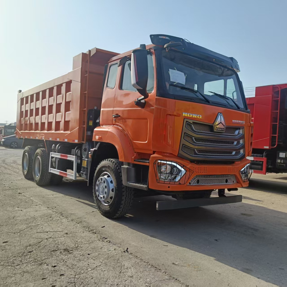 SINOTRUK HOHAN 6x4 - Camion basculantă: Foto 1 SINOTRUK HOHAN 6x4 - Camion basculantă: Foto 1